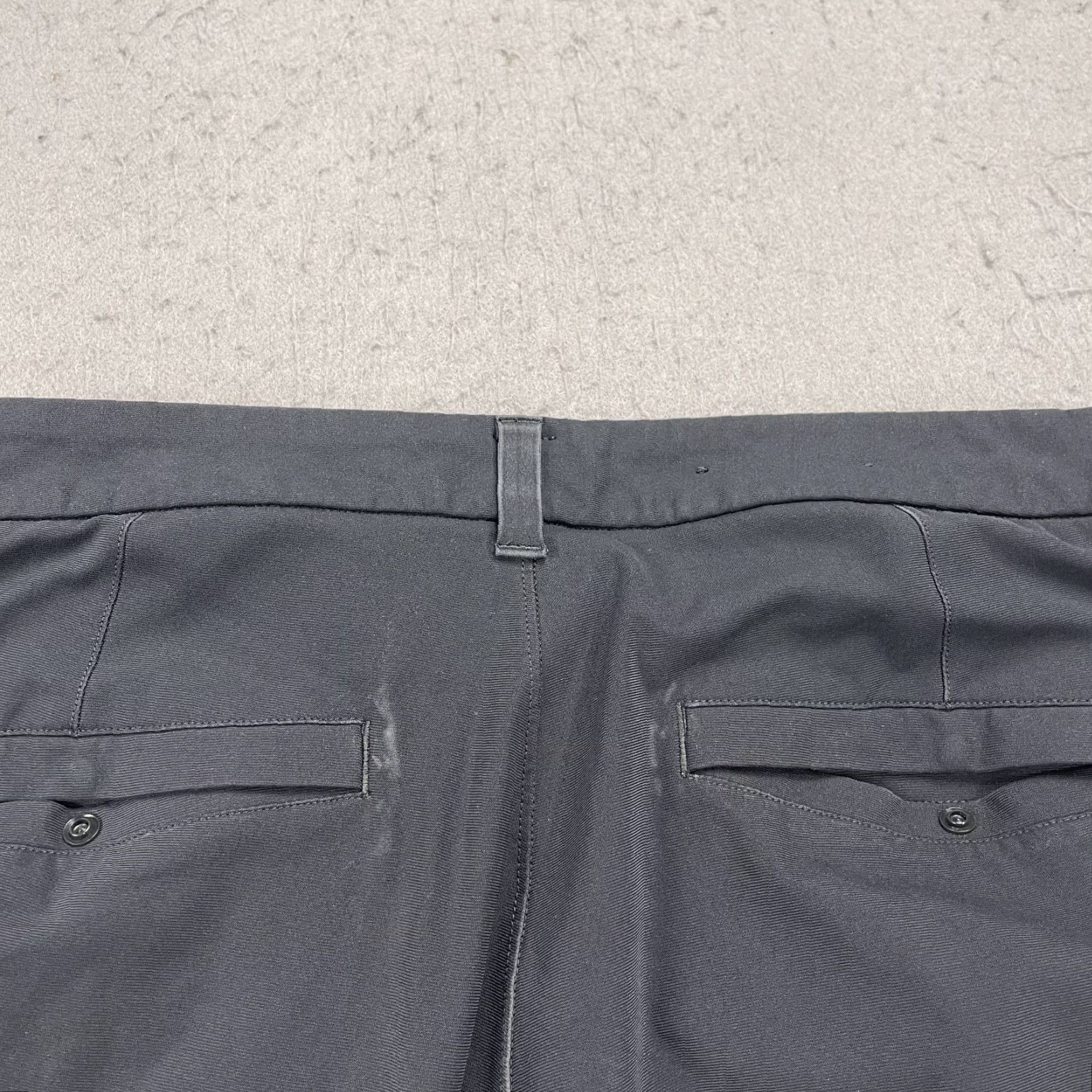 Lululemon Lululemon Pants Mens 32x31 Gray Commission Slim Fit Warpstreme Solid Chino Resort City Casual Stretch 5-Pocket Mens B Size US 32 / EU 48 - 7 Thumbnail