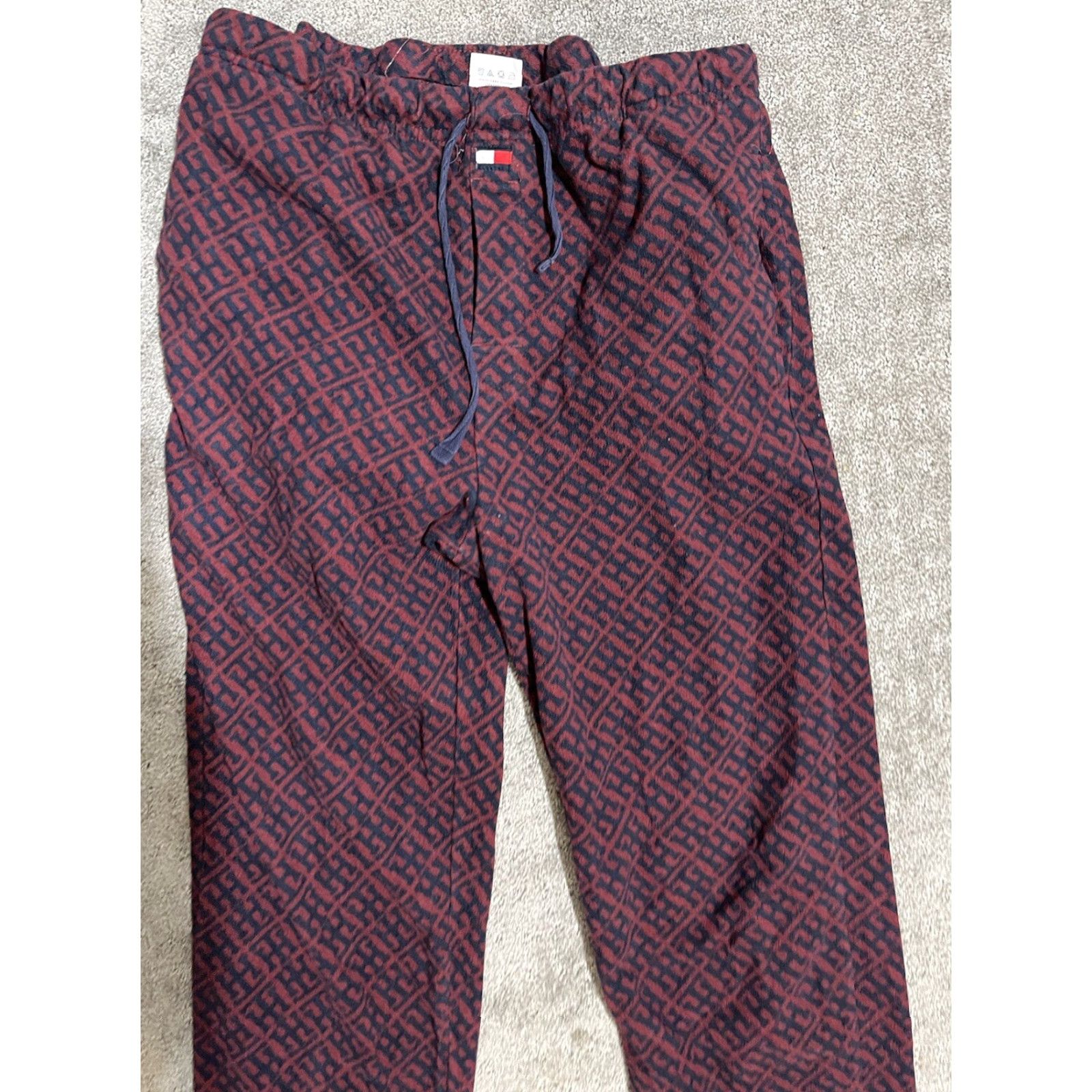Tommy Hilfiger VINTAGE Tommy Hilfiger Lounge Sweatpants Women M Burgundy All Over Print Drawstring Joggers Activewear M Womens Studio Sports Size 32" / US 10 / IT 46 - 2 Thumbnail