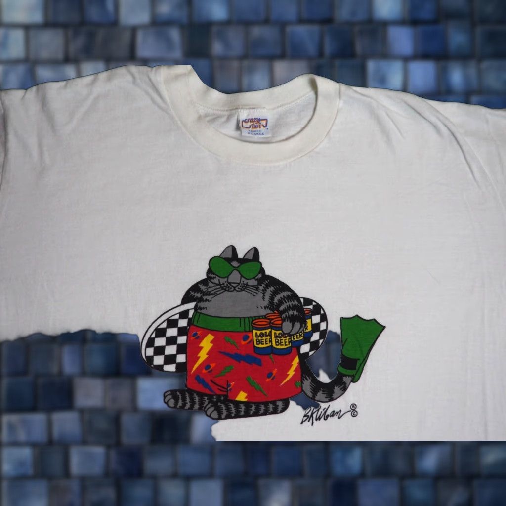 Vintage VINTAGE Crazy Shirts White Tee T-Shirt Mens XL 80s 90s Graphic Surf Hawaii Lolo Beer Car Art Size US XL / EU 56 / 4 - 1 Thumbnail