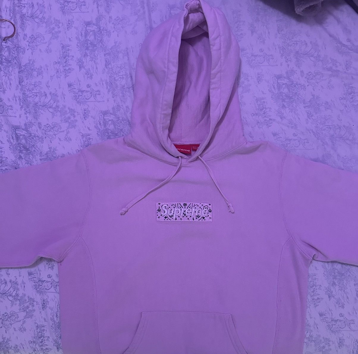 Supreme FW19 Supreme Bandana Box Logo Hoodie Size US M / EU 48-50 / 2 - 2 Thumbnail
