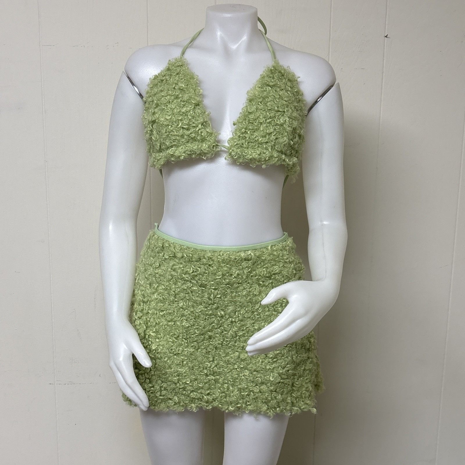 Fashion Nova Fashion Nova Bra Top Skirt Set w Leggings Size XL Green Faux Size XL / US 12-14 / IT 48-50 - 2 Thumbnail