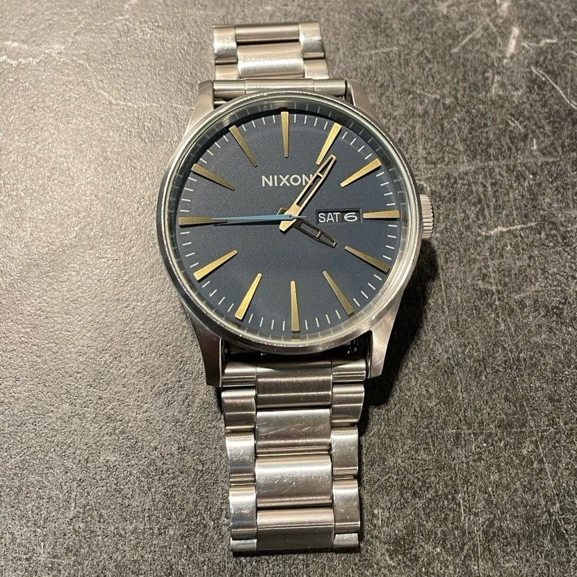 Nixon sentry ss battery size deals