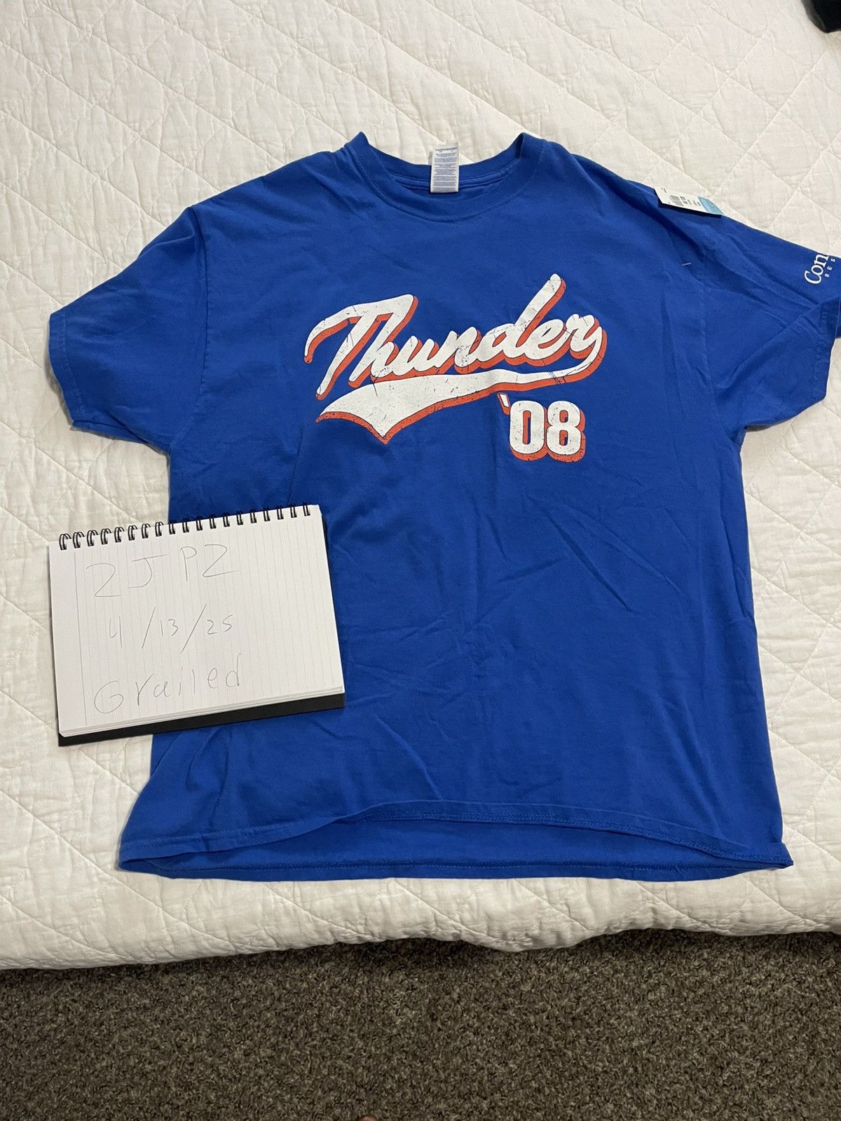 Vintage OKC Thunder T shirt Size US XL / EU 56 / 4 - 1 Thumbnail