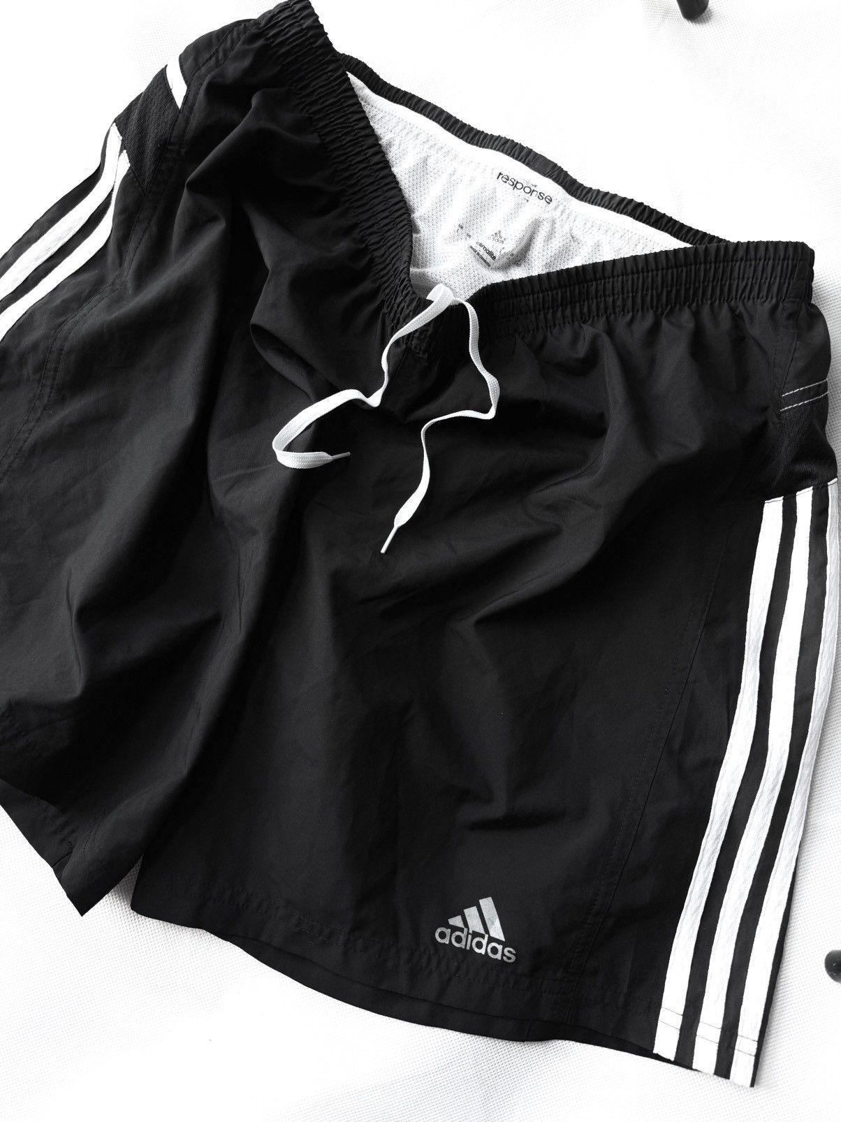 Adidas × Vintage Vintage Adidas shorts streetwear y2k style casual Size US 32 / EU 48 - 7 Thumbnail