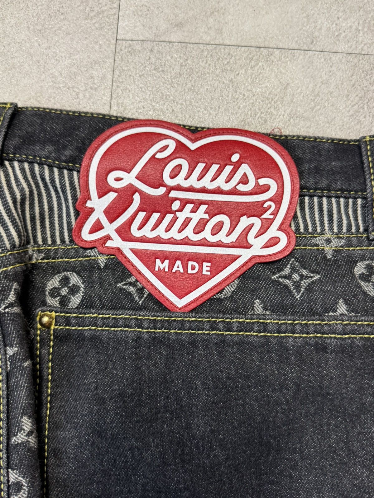 Louis Vuitton × Nigo LV x Nigo Louis Vuitton Made Crazy Monogram Jeans Size US 32 / EU 48 - 8 Thumbnail