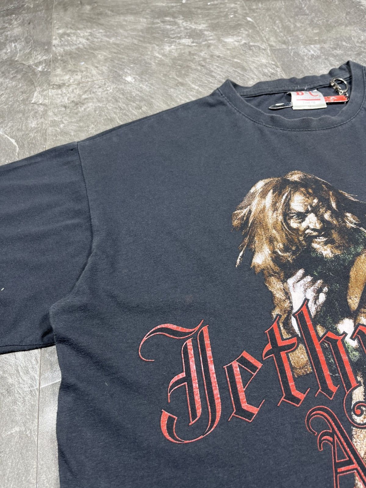 Band Tees Vintage 2006 Jethro Tull Aqualung Tour Shirt Faded Boxy Size US M / EU 48-50 / 2 - 6 Thumbnail