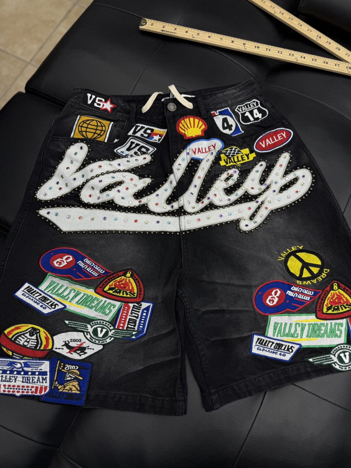 Vale Valley Black Denim Patchwork Shorts Size 30 (Brand New) Size US 30 / EU 46 - 1 Thumbnail