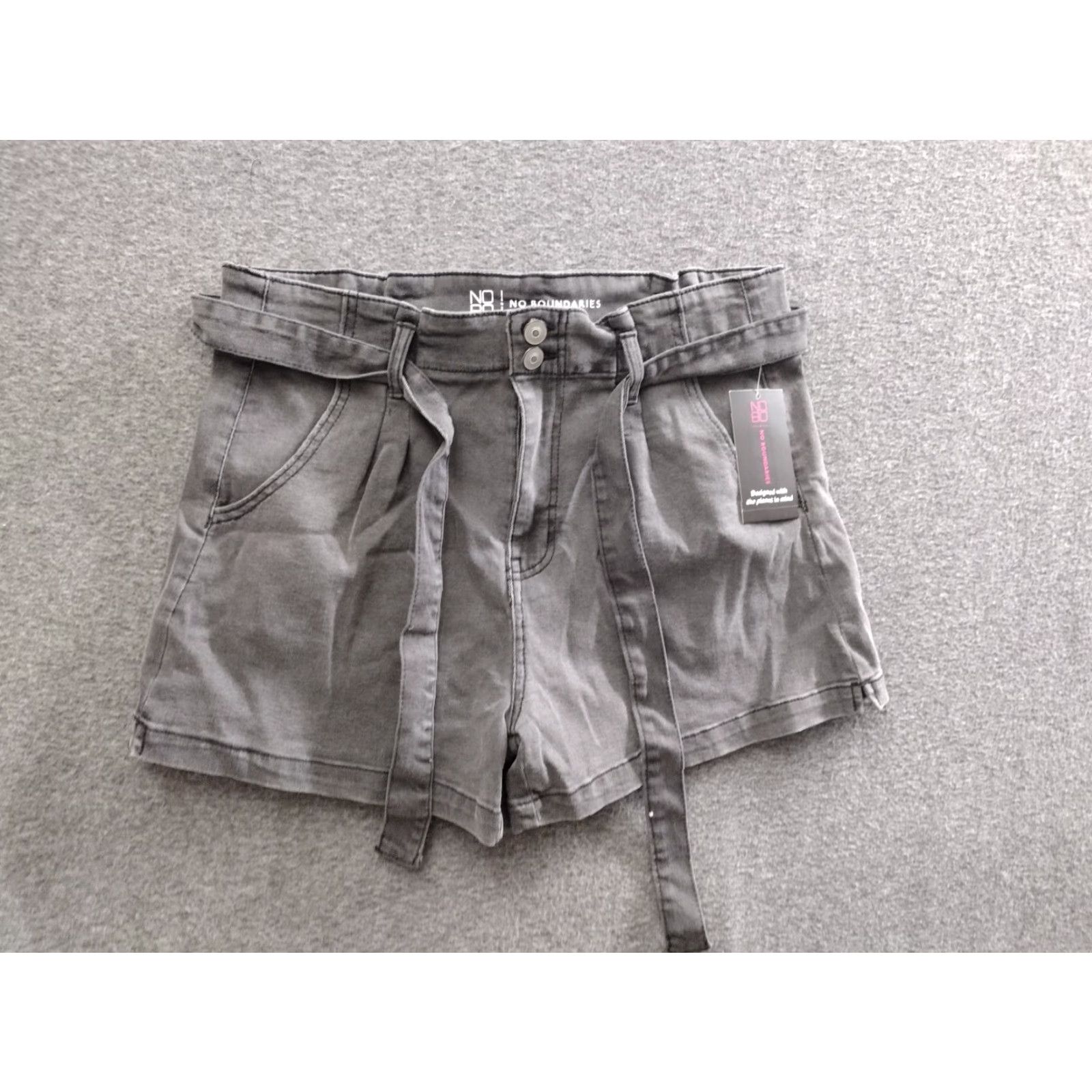 Vintage No Boundaries Pleated Paperbag Tied Shorts Juniors Black L 11-13 Stretchy Denim Paperbag Tied High Rise Casual Womens Shorts Size 36" / US 14 / IT 50 - 2 Thumbnail