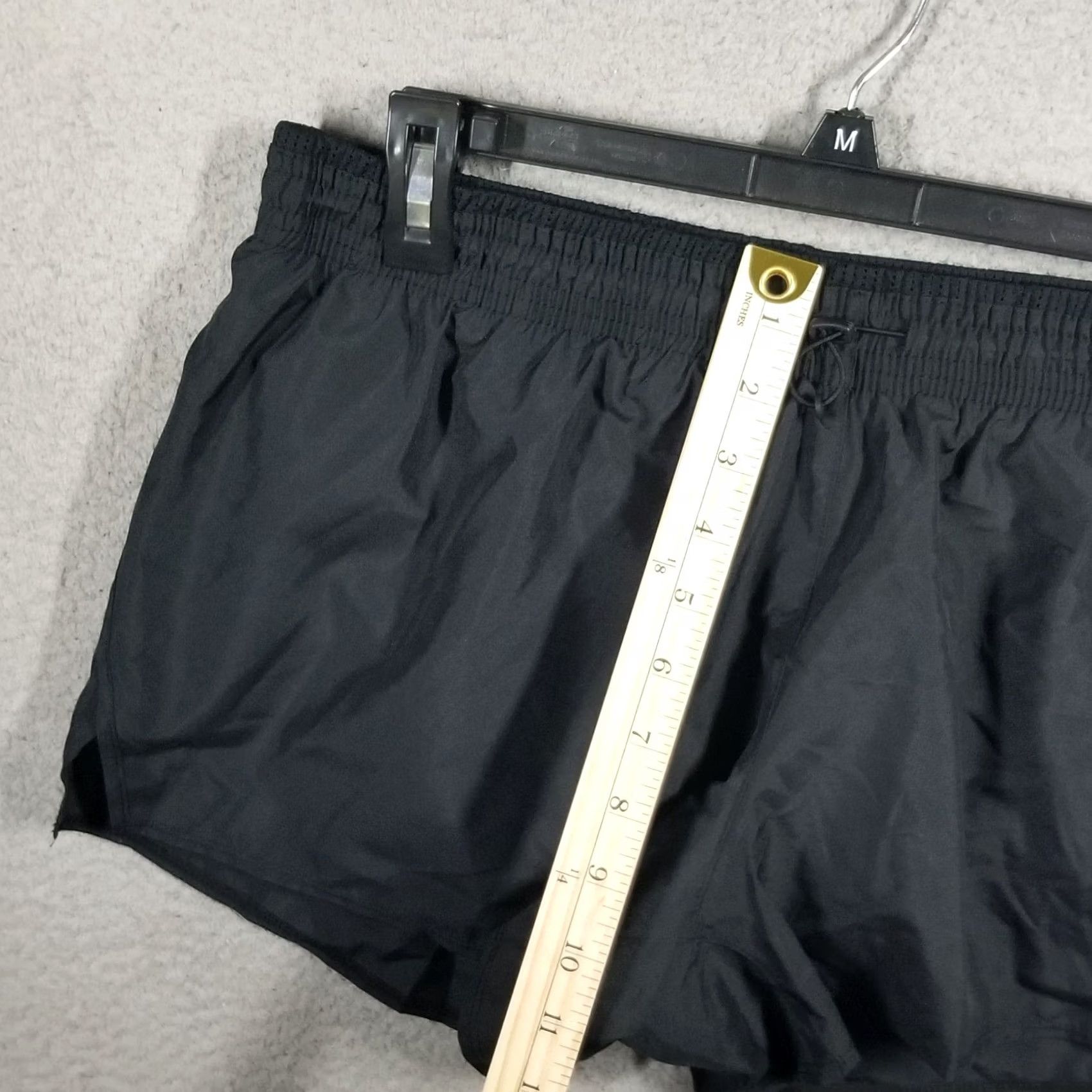 Nike Nike Dri-FIT Swoosh Running Shorts Womens L Black Moisture Wicking Athletic Lined 3 in Inseam Size 36" / US 14 / IT 50 - 6 Thumbnail
