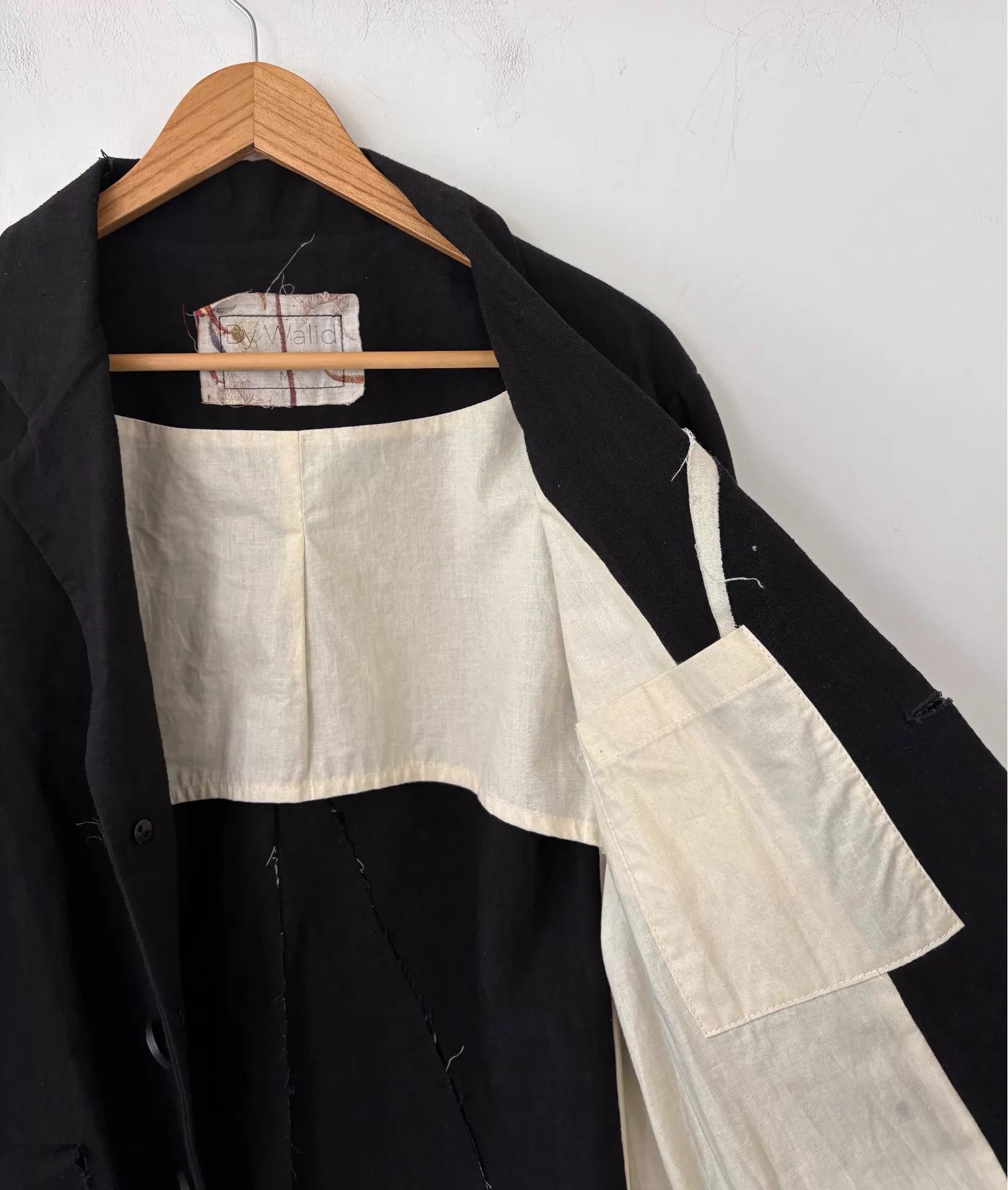 By Walid By Walid Men's Black Linen Cracked Panel Blazer Size US M / EU 48-50 / 2 - 4 Thumbnail