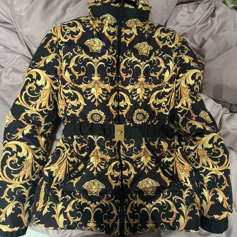 Versace Versace Hooded down jacket Size L / US 10 / IT 46 - 1 Thumbnail