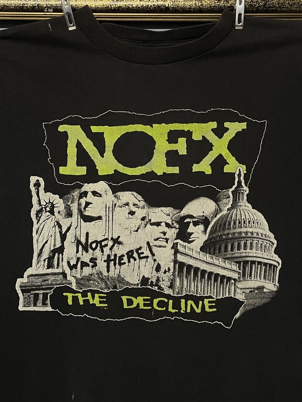 Vintage Vintage Original 90s Nofx The Decline Sunfaded Trash Tshirt Size US M / EU 48-50 / 2 - 3 Thumbnail