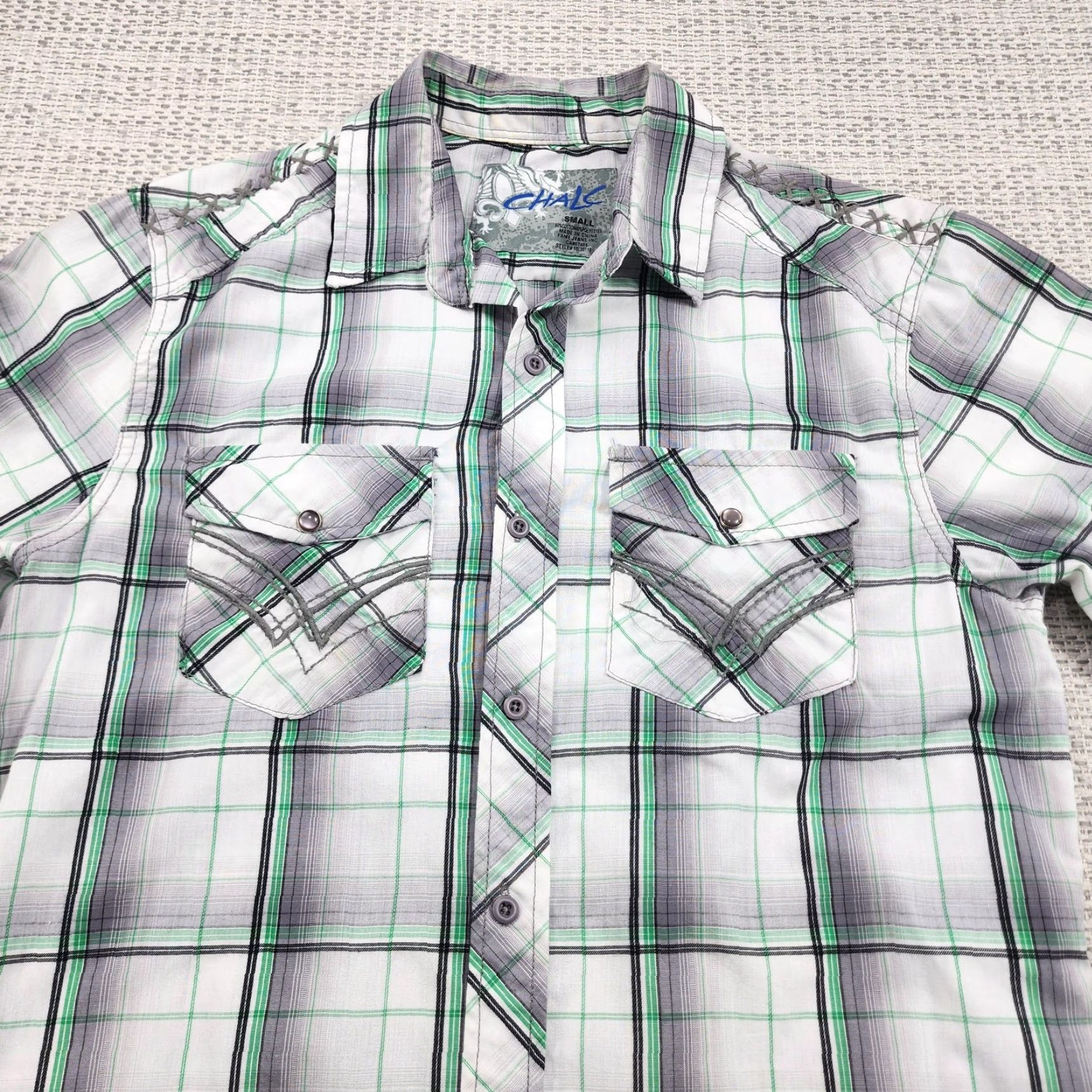 Vintage Chale Shirt Mens Small Green Gray White Plaid Long Sleeve Button Up Western Shirt Size US S / EU 44-46 / 1 - 4 Thumbnail