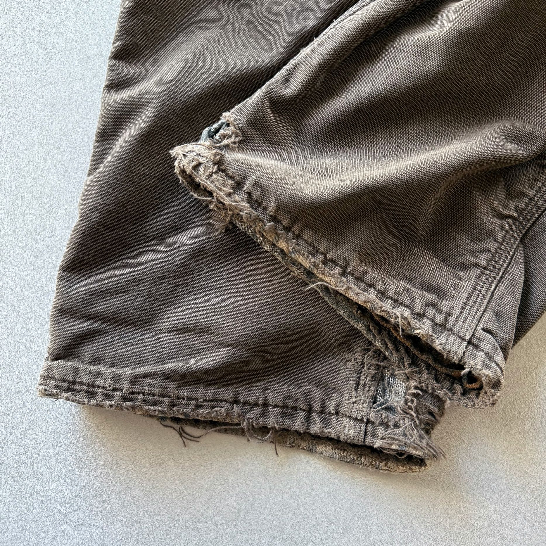 Carhartt 1990s Carhartt Distressed Blanket Lined Cargo Pants Size US 34 / EU 50 - 11 Thumbnail