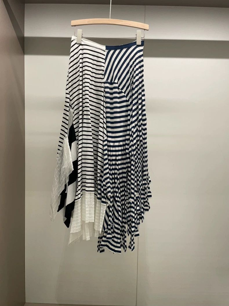 Loewe LOEWE sizeS Zebra pattern cotton irregular half skirt Size 26" / US 2 / IT 38 - 2 Thumbnail