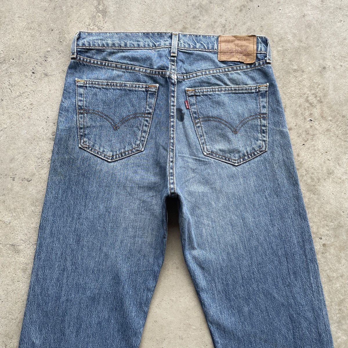 Jean × Levi's Vintage Clothing × Vintage Vintage Levi’s 519 Distressed Jeans Denim Pants Faded W32x29 Size US 32 / EU 48 - 13 Thumbnail