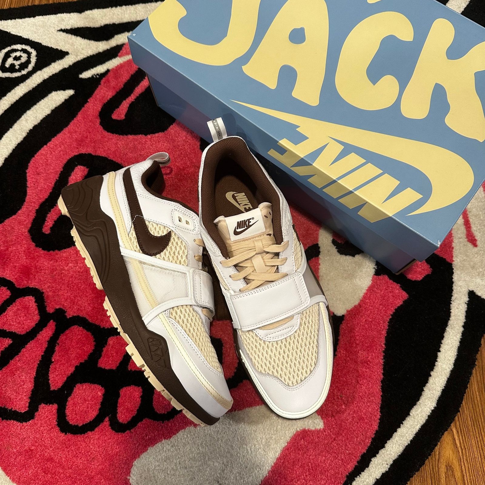 Travis Scott Nike Zoom Field Jaxx Travis Scott Light Chocolate –Size 13 Size US 13 / EU 46 - 1 Thumbnail