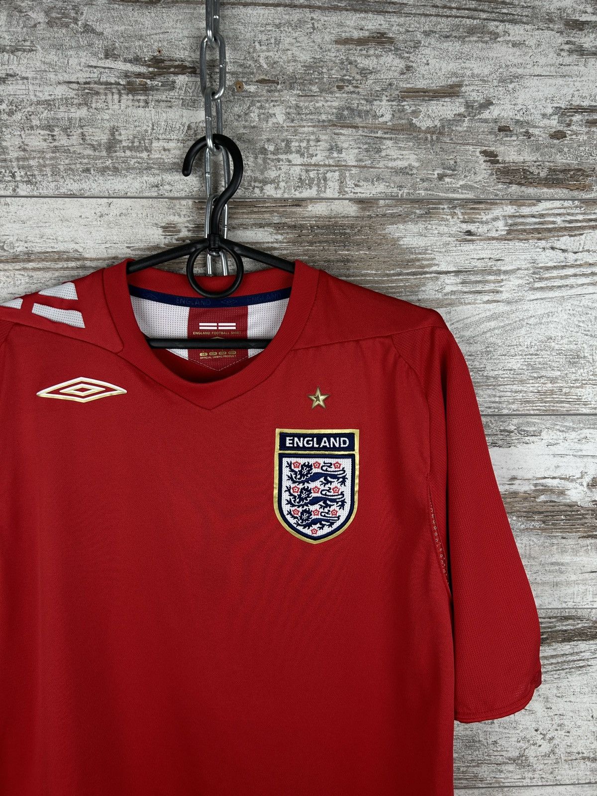 Umbro Mens Vintage England National Team T Shirt soccer jersey y2k Size US L / EU 52-54 / 3 - 2 Thumbnail