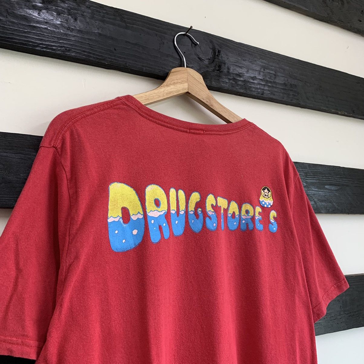 Hysteric Glamour × Japanese Brand × Le Grande Bleu (L.G.B.) Drugstore’s Pig Motive Red Tshirt Size US L / EU 52-54 / 3 - 7 Thumbnail