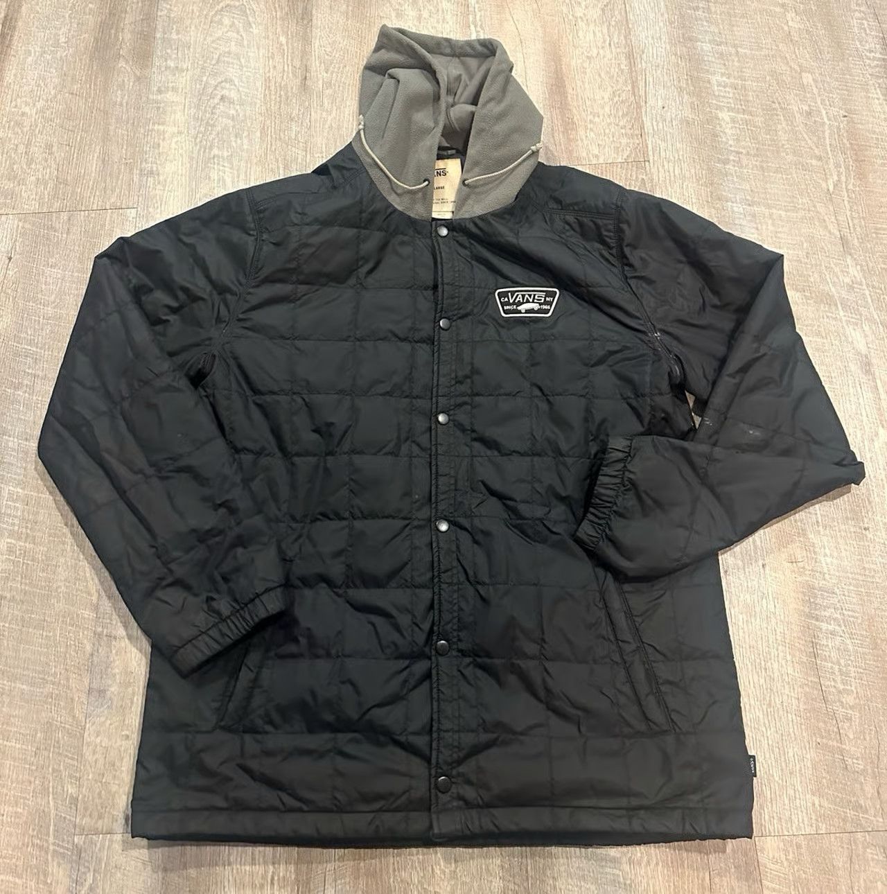 Vans VANS Mens black snap light weight jacket w/ hood XL Size US XL / EU 56 / 4 - 1 Thumbnail