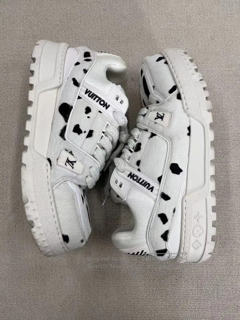 Louis Vuitton Louis Vuitton Trainer Maxi Low. Size US 10.5 / EU 43-44 - 7 Thumbnail