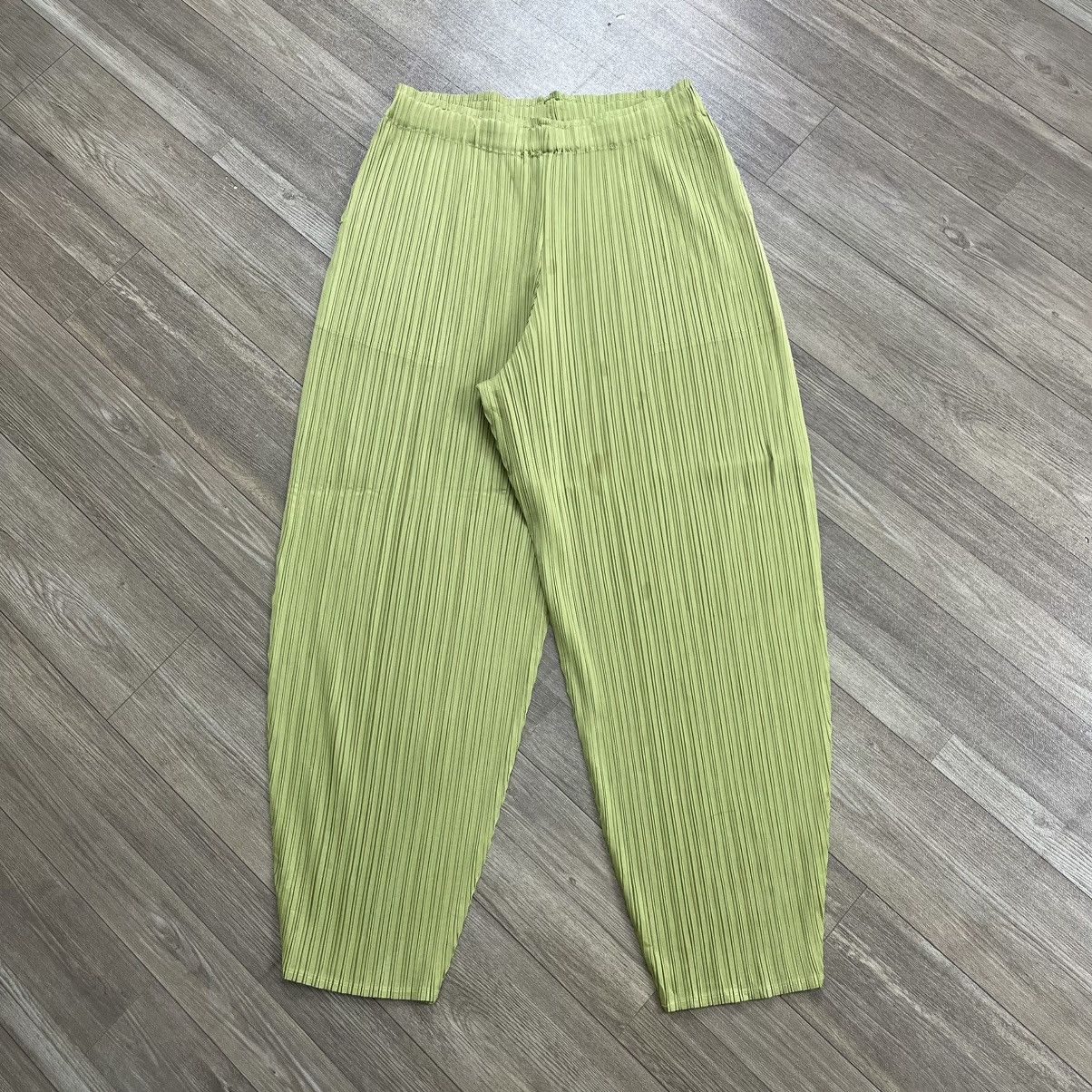 Pleats Please Issey Miyake Vintage Pleats Please Issey Miyake Green Monthly June Pants Size US 28 / EU 44 - 3 Thumbnail