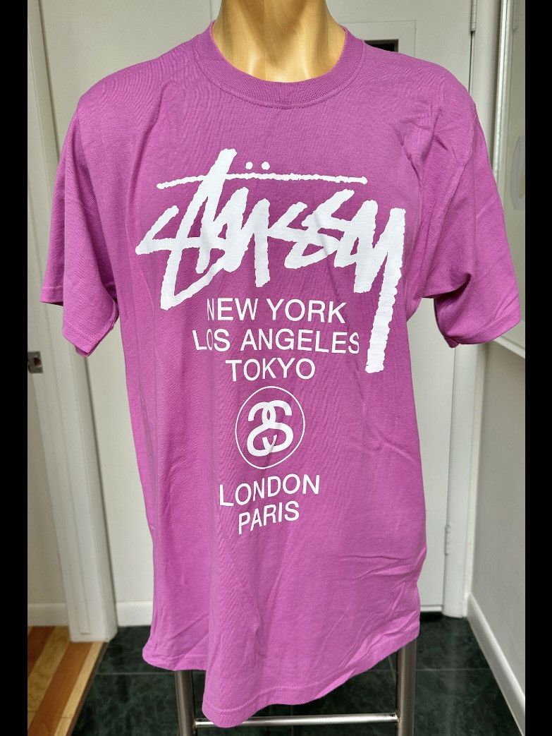 Stussy NEW STUSSY WORLD TOUR STREETWEAR TSHIRT BERRY PURPLE M TOKYO Size US M / EU 48-50 / 2 - 1 Thumbnail