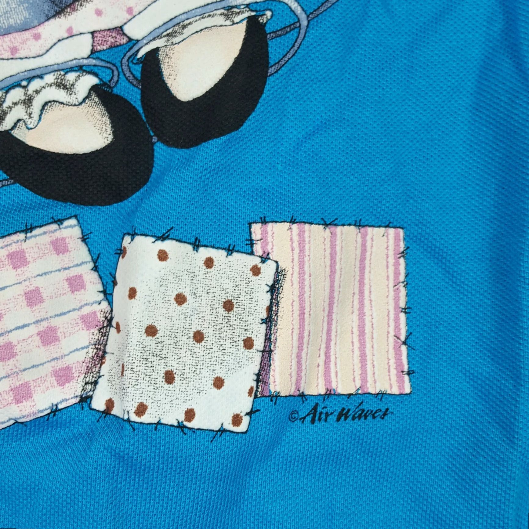 Vintage VINTAGE Airwaves T-Shirt Size 2X Blue Patchwork Short Sleeve Retro 90s Friendship Dolls Mens Size US XXL / EU 58 / 5 - 4 Thumbnail