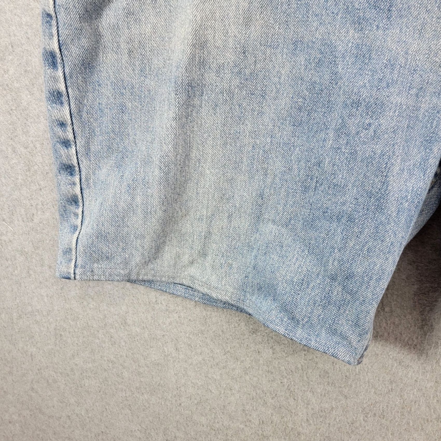 Levi's VINTAGE Levis shorts Mens 42 Relaxed Fit Denim Jean Shorts Jorts Size US 42 / EU 58 - 5 Thumbnail