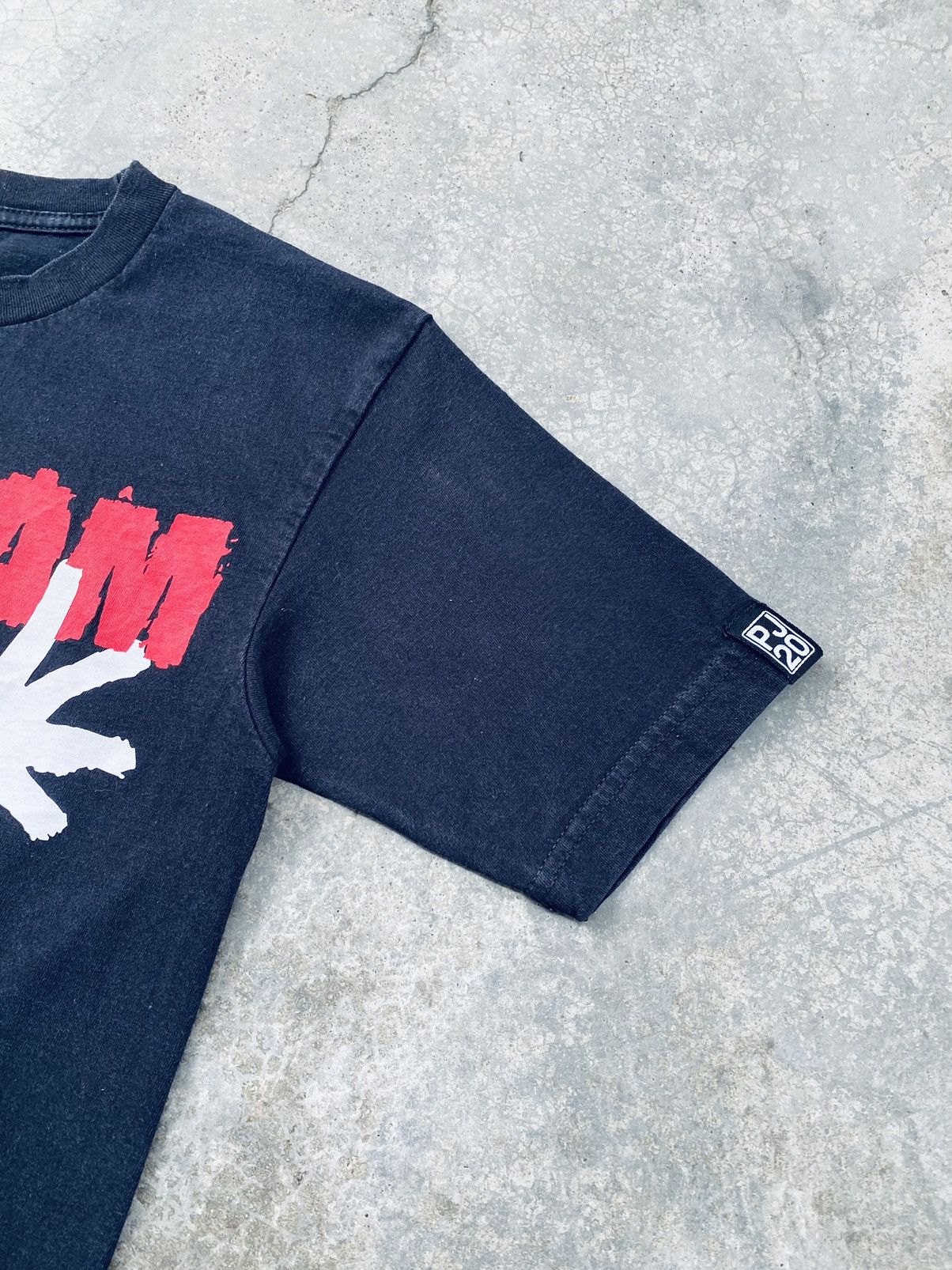 Band Tees Vintage Pearl Jam Alive Grunge Band Tees Size US S / EU 44-46 / 1 - 13 Thumbnail