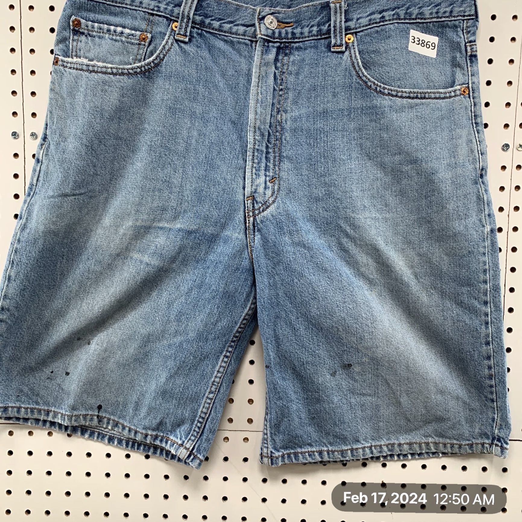 Levi's VINTAGE Levi's 505 Denim Shorts Men 38x10 Light Wash Bermuda Distressed Relaxed Fit Size US 38 / EU 54 - 6 Thumbnail