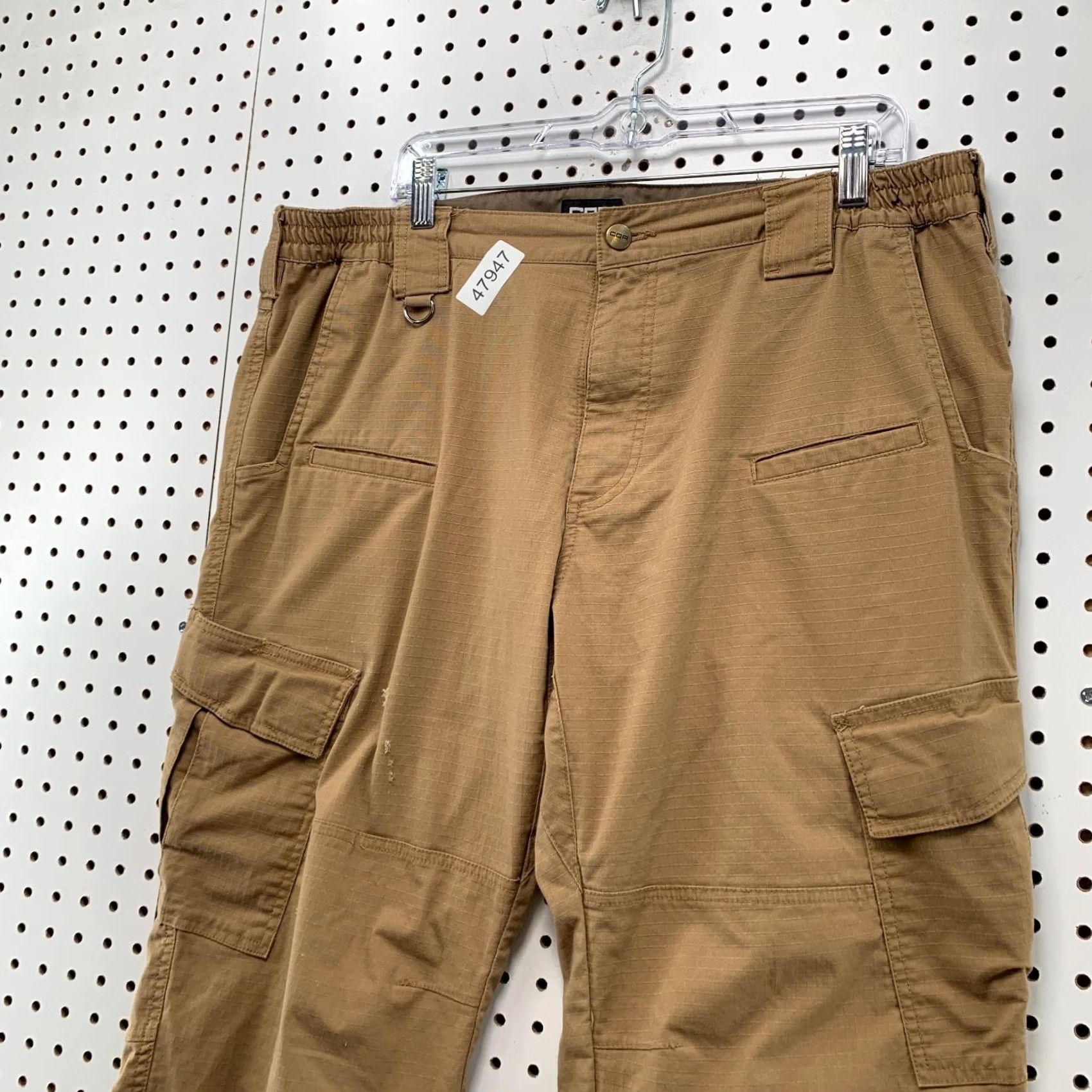 Vintage CQR Cargo Utility Pants Mens 38x33 Brown Work Wear Rip Stop Cargo Pants Mens 38 Brown Workwear Canvas Cotton Zip Pocket Straight Front 33 Inseam Mens Size US 38 / EU 54 - 4 Thumbnail