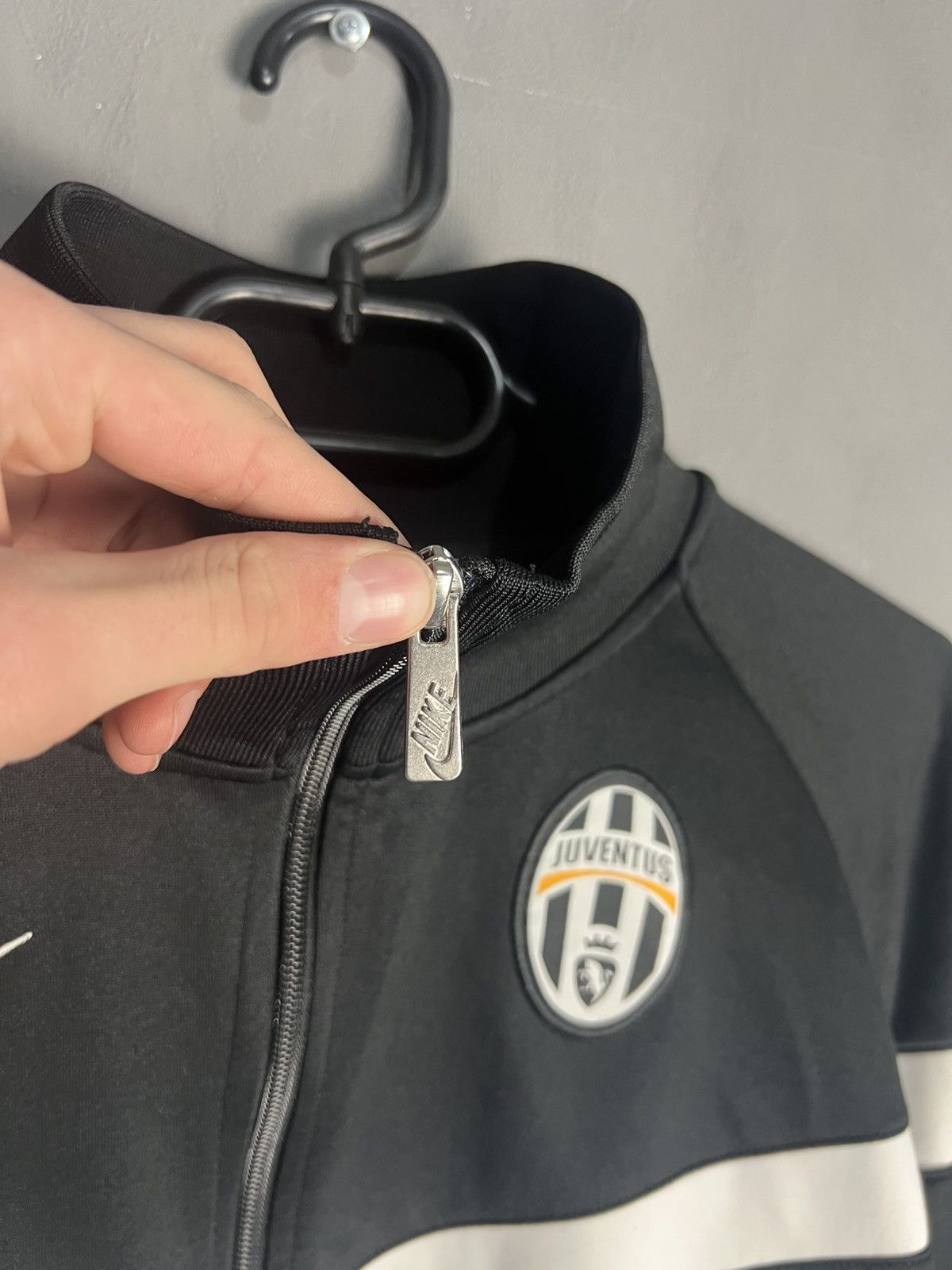 Nike Nike Vintage Juventus Zip Soccer jersey Size US L / EU 52-54 / 3 - 6 Thumbnail