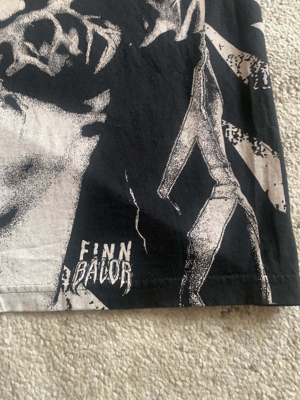 Vintage × WWE × WWF 🔥 Finn Balor All Over Tee Size US XL / EU 56 / 4 - 4 Thumbnail