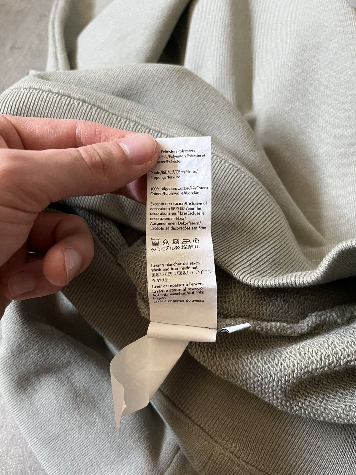 Loewe Loewe khaki embroidered logo sweatshirt by JW Anderson Size US L / EU 52-54 / 3 - 14 Thumbnail