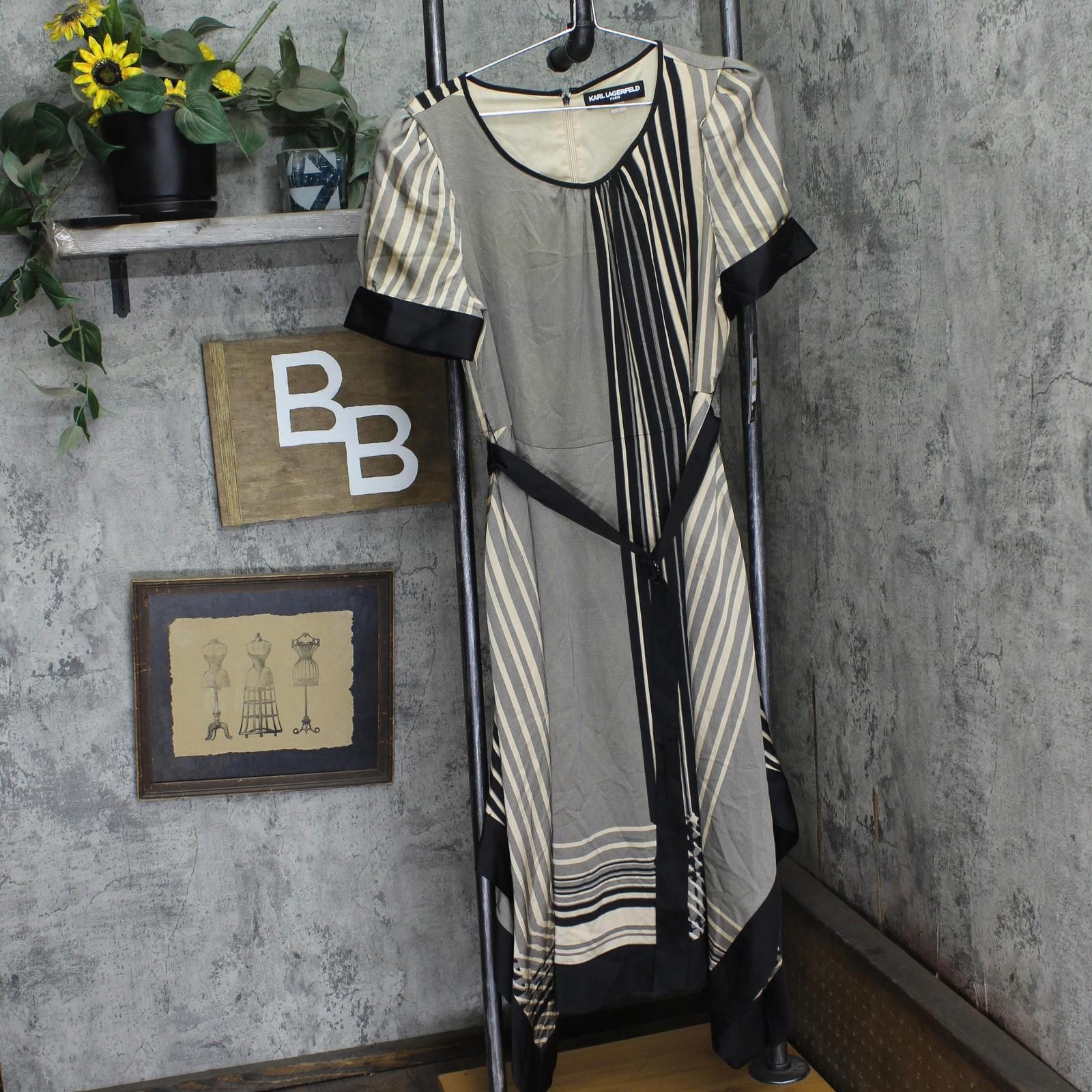 Karl Lagerfeld Karl Lagerfeld Printed Satin Midi Dress Soft Beige Brown 14 Size XL / US 12-14 / IT 48-50 - 1 Thumbnail