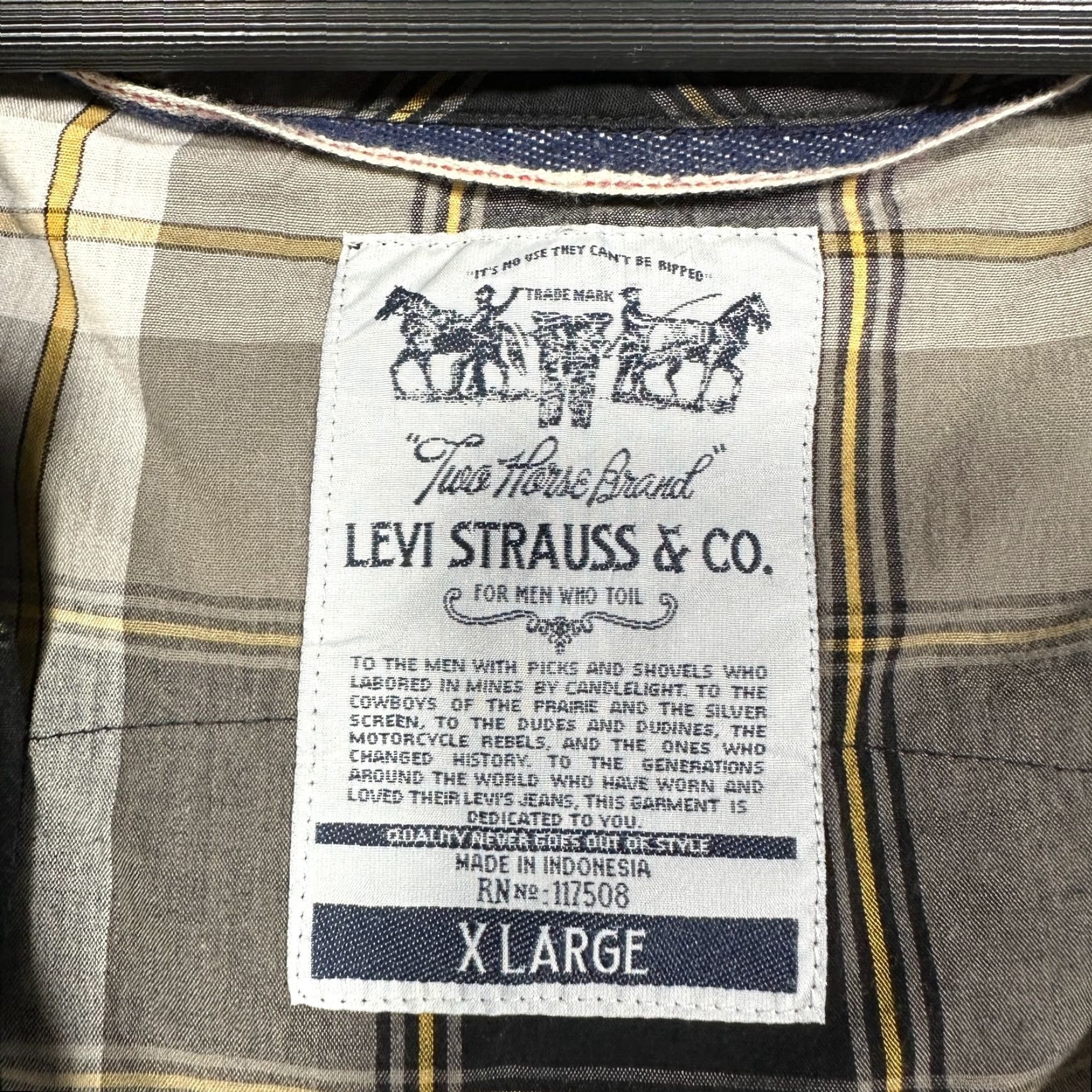 Levi's Levi's Shirt Mens L Western Pearl Snap Pockets Gray Plaid Cotton Snap Cuffs Button-Up Shirt Size US L / EU 52-54 / 3 - 7 Thumbnail