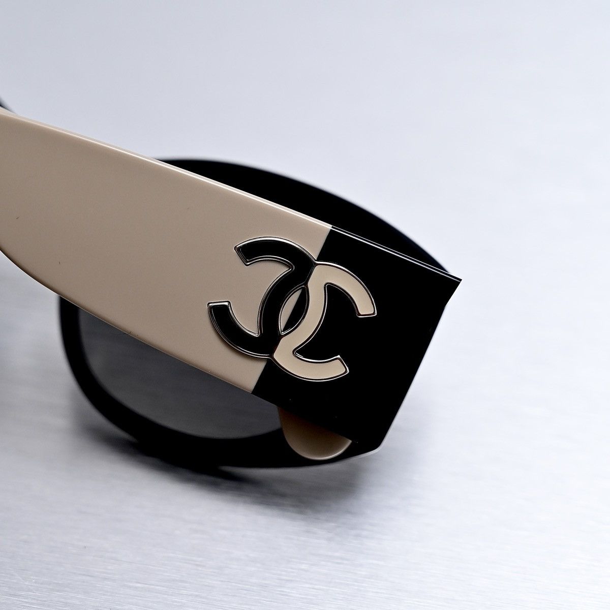 Chanel CHANEL 0CH5524 SUNGLASSES Size ONE SIZE - 10 Thumbnail