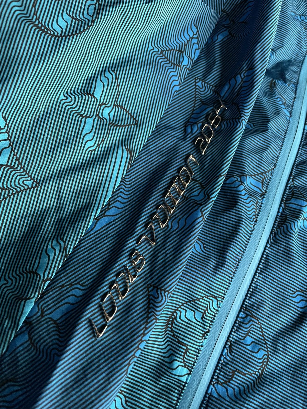 Louis Vuitton Louis Vuitton 2054 3D Monogram Windbreaker Size US L / EU 52-54 / 3 - 3 Thumbnail