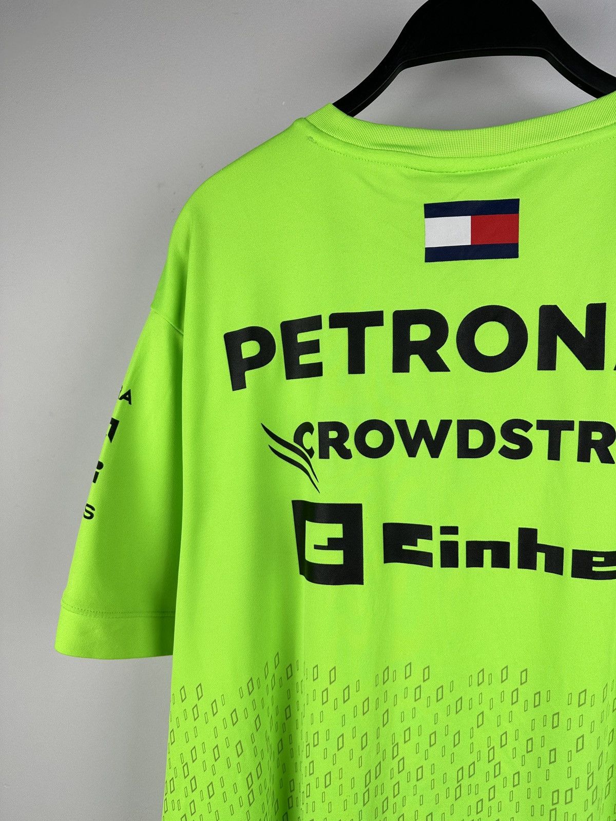 Formula 1 × Mercedes-Benz × Tommy Hilfiger AMG Mercedes Benz Petronas Formula 1 Tommy Hilfiger T-shirt Size US XXL / EU 58 / 5 - 13 Thumbnail