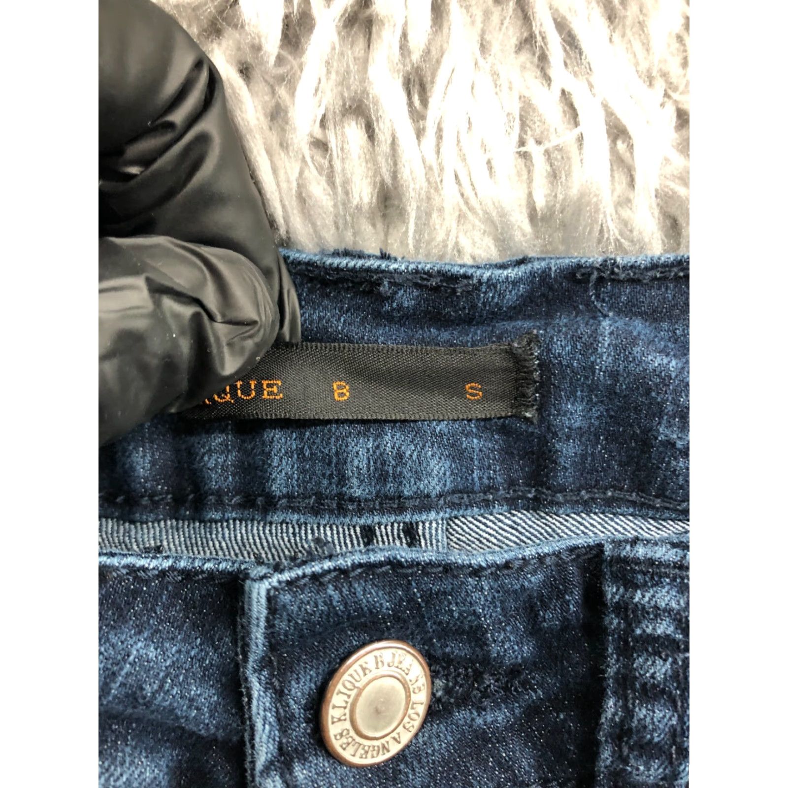 Vintage Klique B Boyfriend Shorts Womens Size Small Mid Rise Medium Wash Blue Size 28" / US 6 / IT 42 - 7 Thumbnail