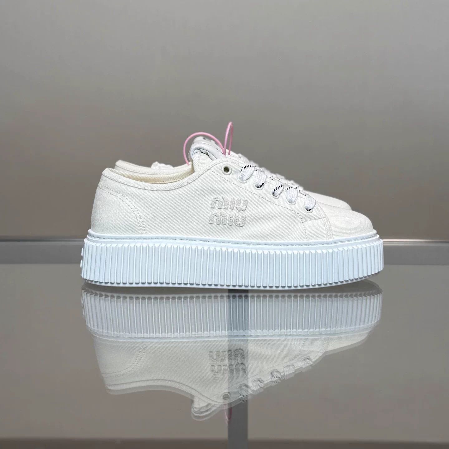 Miu Miu Miu Miu 25 ivory canvas cookie sneakers 38 Size US 7 / IT 37 - 3 Thumbnail