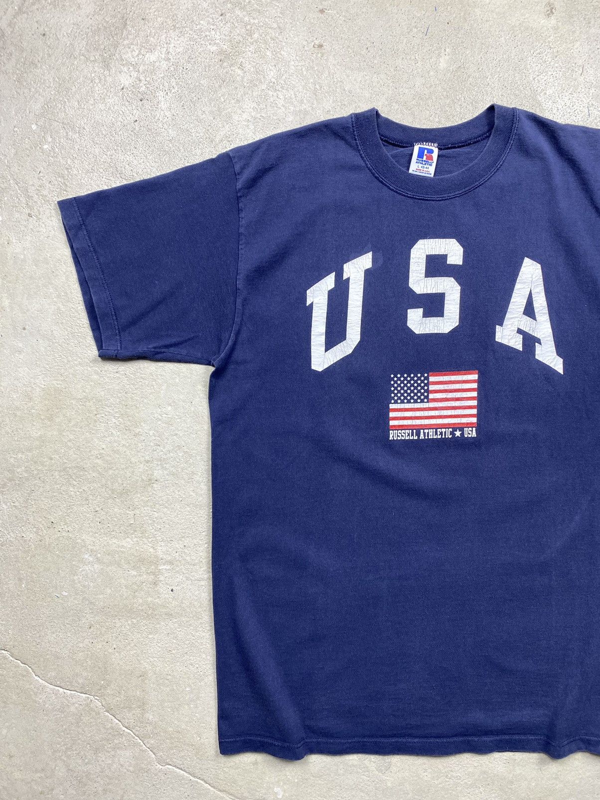 Russell Athletic Vintage 80-90’s Russell Athletic USA American Flag T Shirt Size US L / EU 52-54 / 3 - 2 Thumbnail