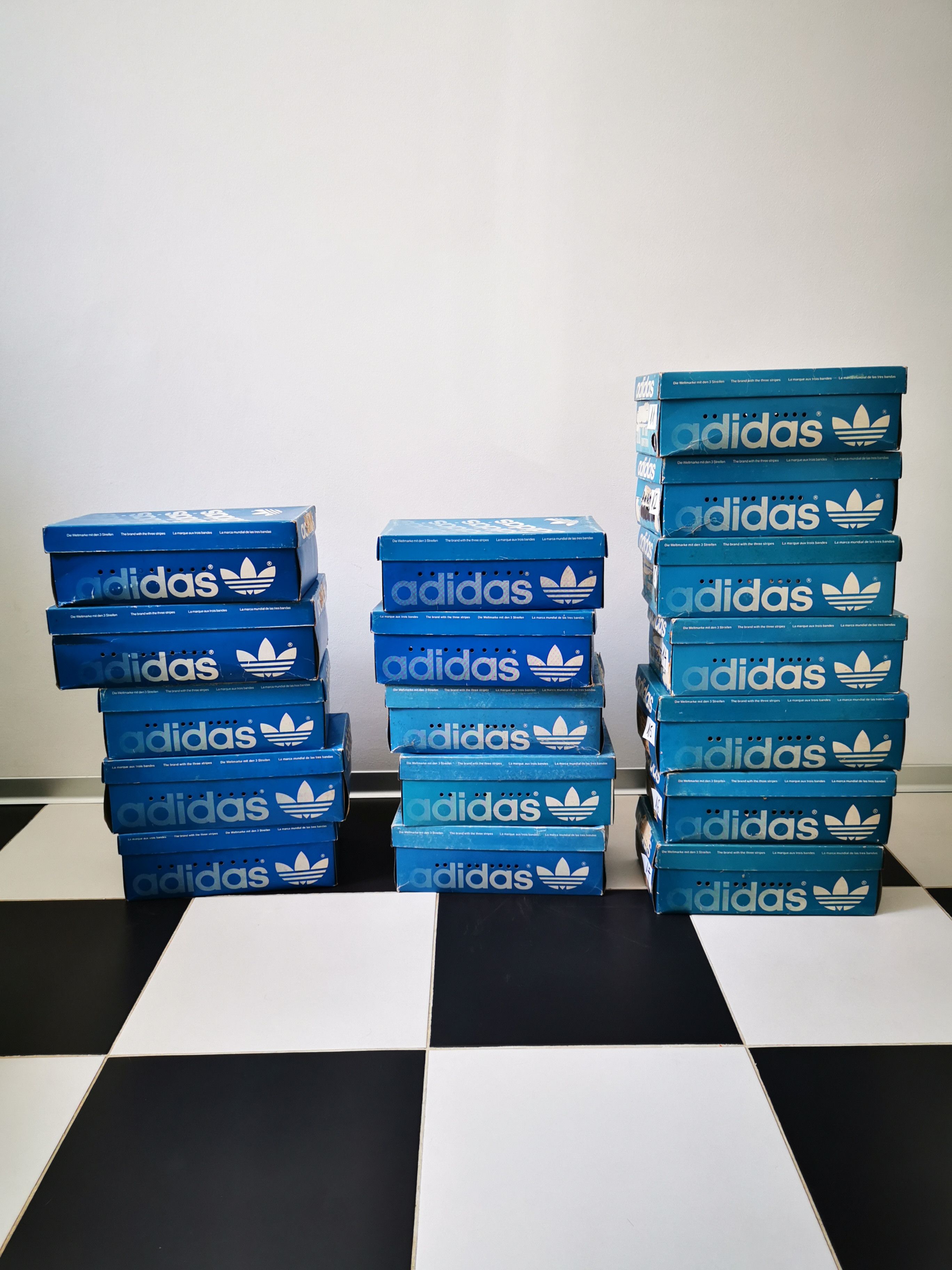 Adidas OG Vintage 80s adidas empty box Germany France Yugoslavia Size ONE SIZE - 4 Thumbnail