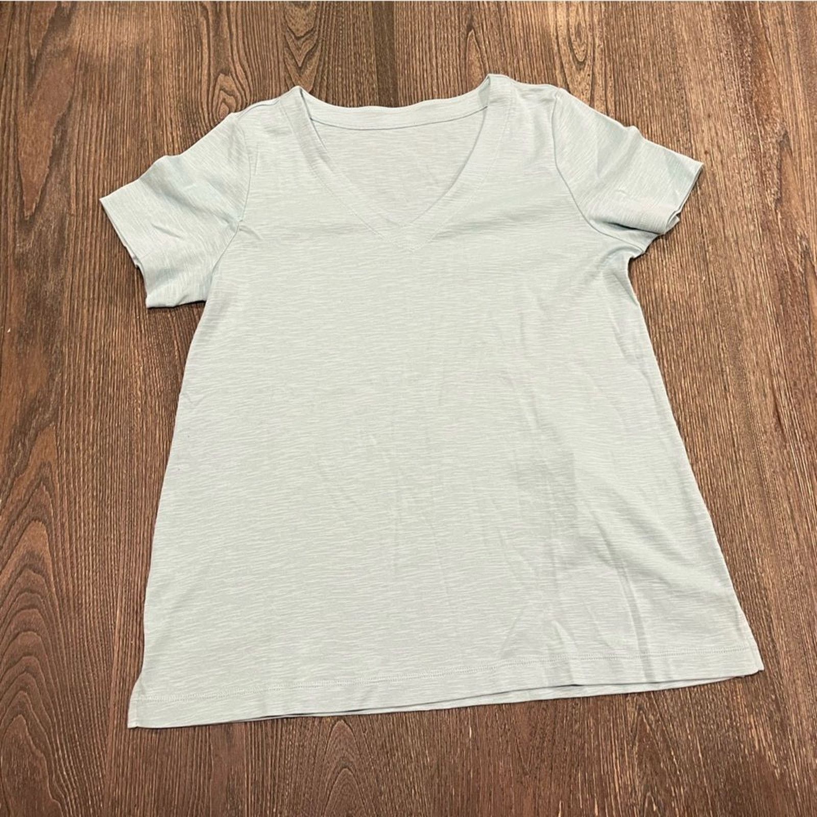 J. Jill NWOT J. Jill Pima Slub V-Neck Top Light Green Size Small Size S / US 4 / IT 40 - 1 Thumbnail
