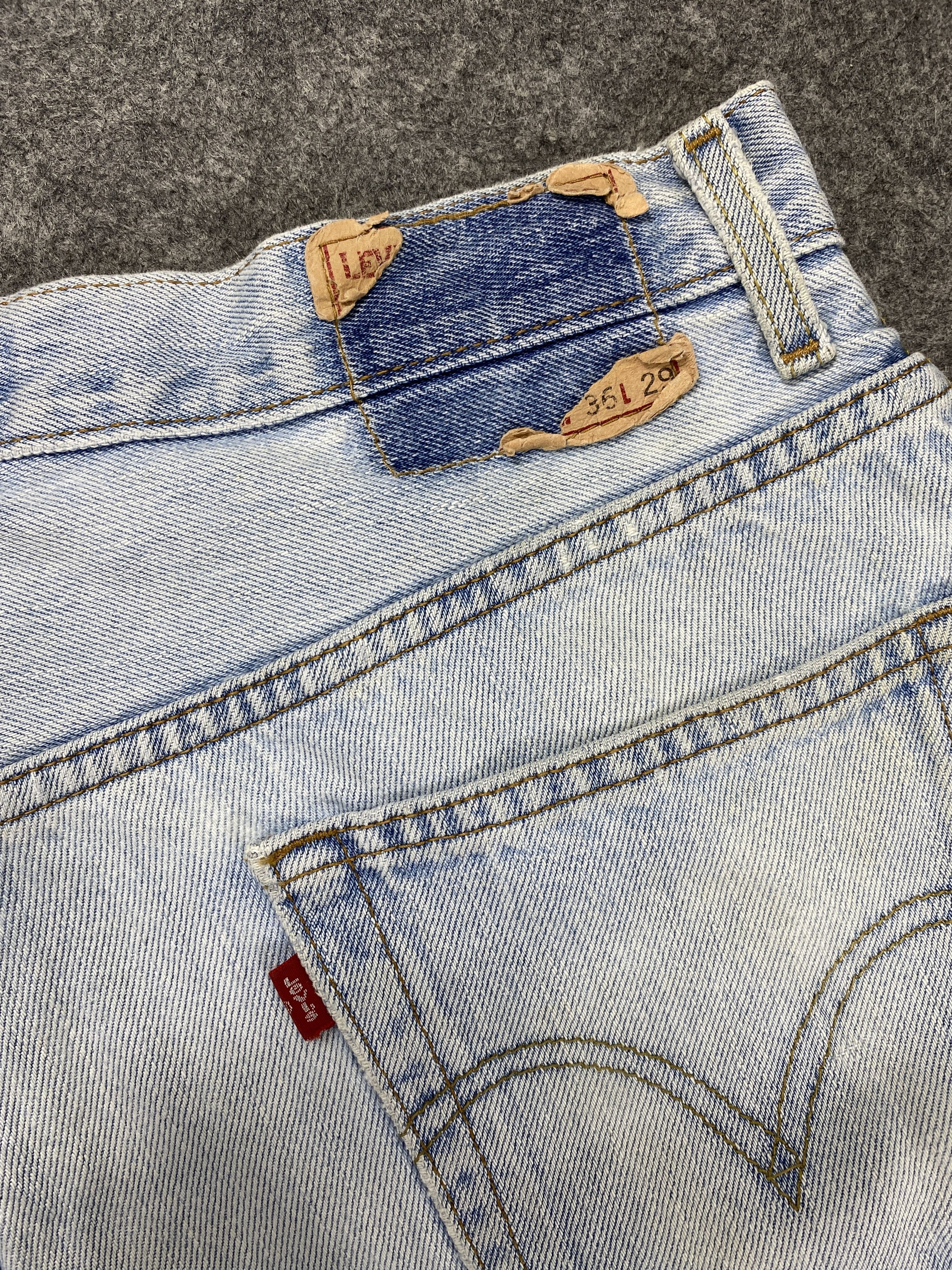 Levi's Light Wash Vintage Levi's 505 Jeans 35x28.5 Denim -JN2326 Size US 35 - 9 Thumbnail
