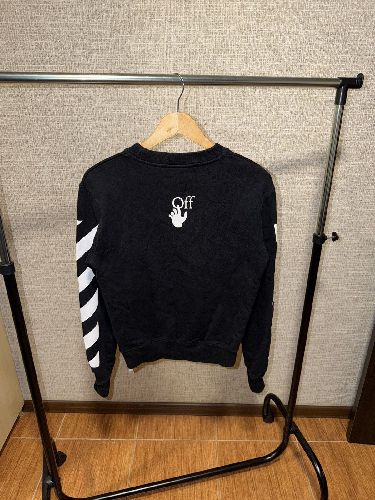 Off-White OFF WHITE CARAVAGGIO BLACK SWEATSHIRT Size US XS / EU 42 / 0 - 2 Thumbnail