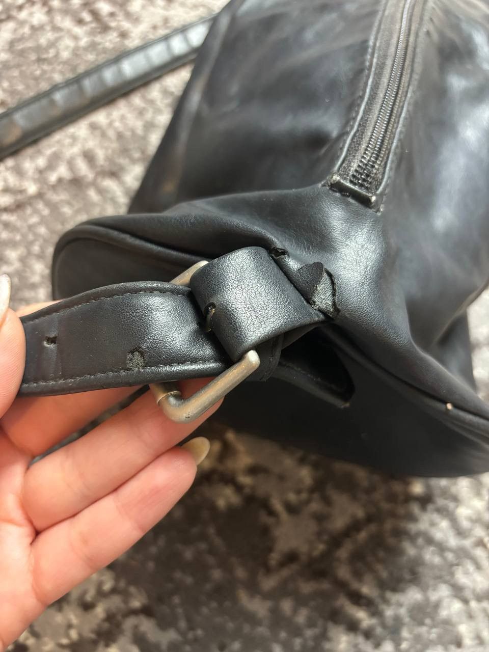Guess × Vintage Vintage Y2K Guess Leather Opium Owens Style Slim Bag Size ONE SIZE - 8 Thumbnail