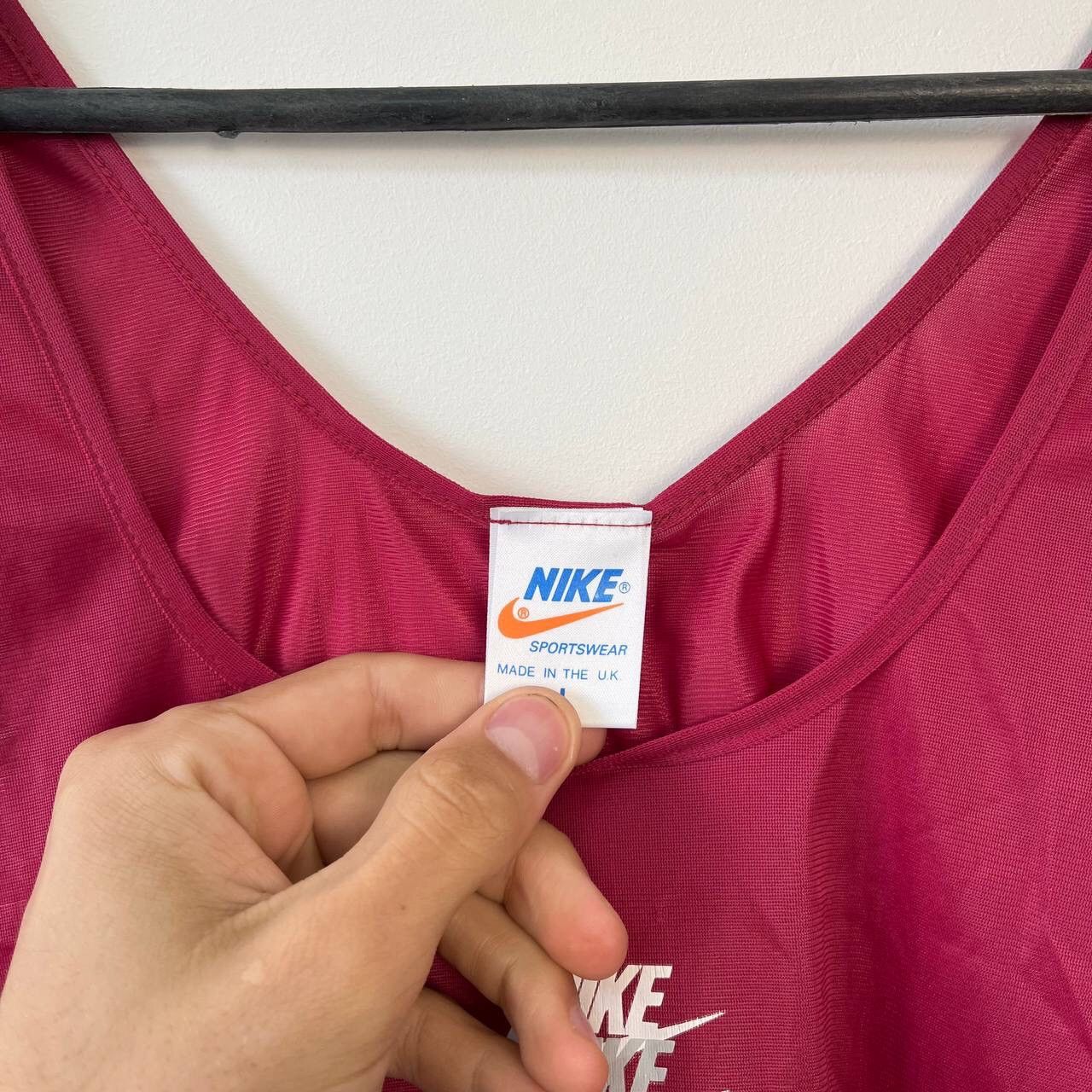 Nike Vintage 80s Nike Tee,center logo Size L Size US L / EU 52-54 / 3 - 10 Thumbnail