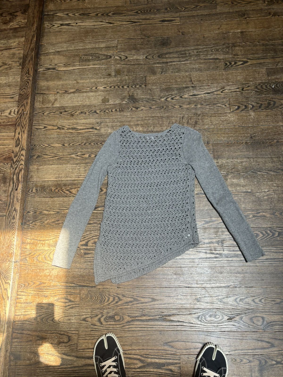 Helmut Lang Helmut Lang Long Sleeve Asymmetrical Sweater Size S / US 4 / IT 40 - 2 Thumbnail